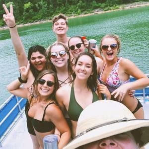 Meet your Posher, Travis